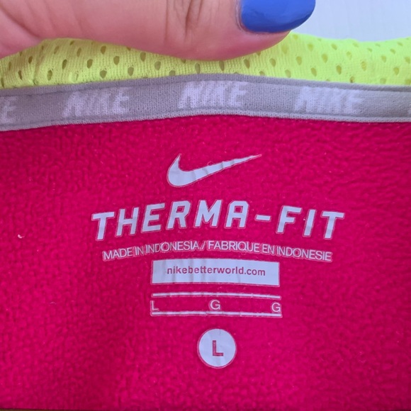 Nike - therma-fit pink and neon yelllow sweater - Picture 4 of 10